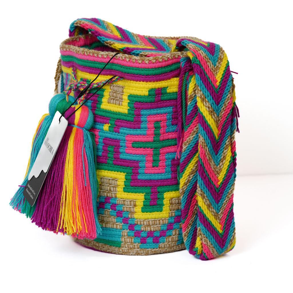 Medium Crossbody Bag Essential Explorer