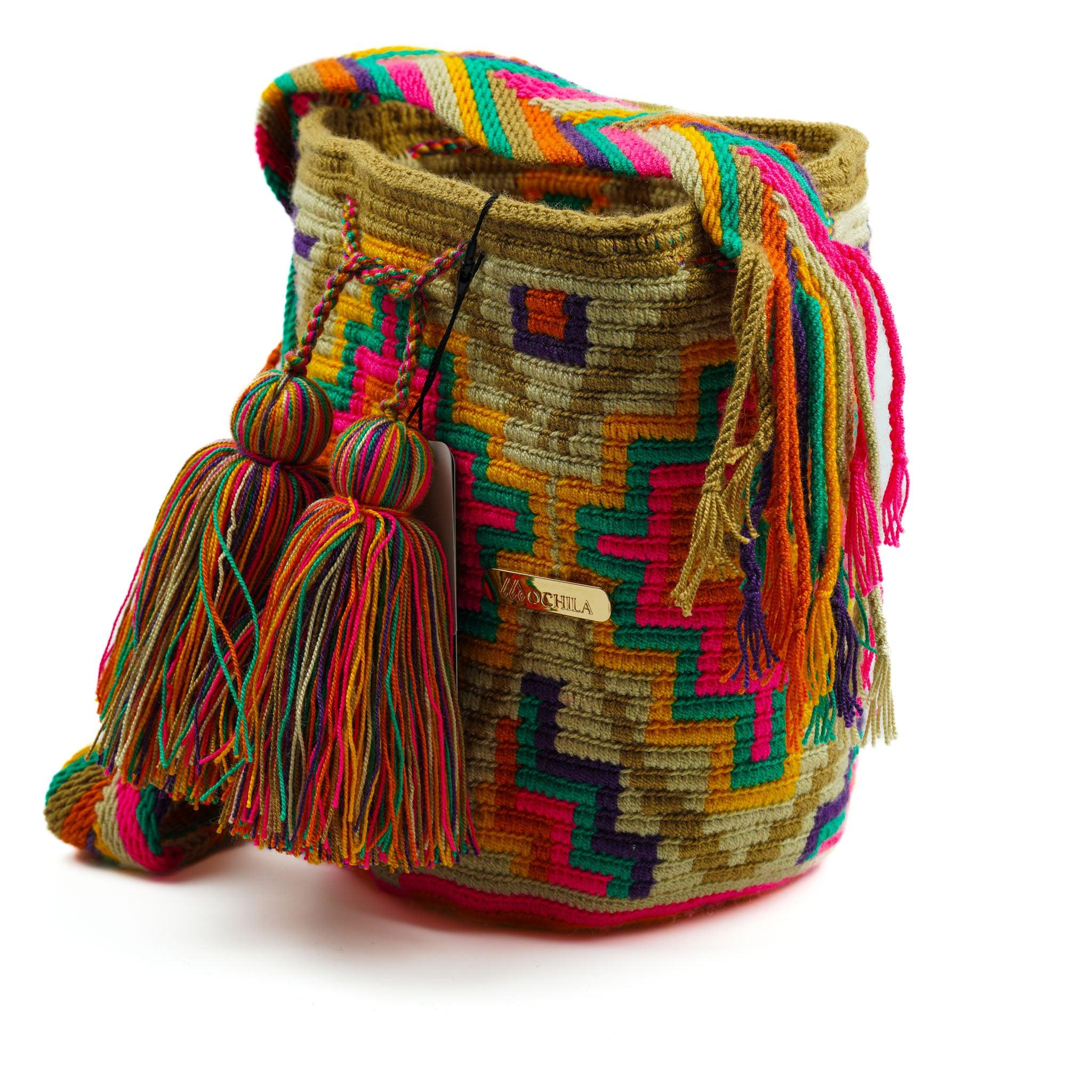 Medium Crossbody Bag Scarlet Spirit - Mochila