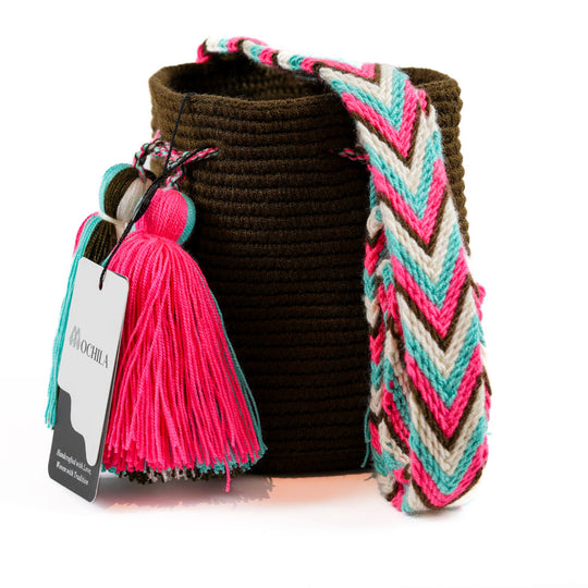 Colorful Wayuu bag patterns