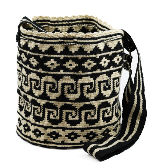 Versatile Wayuu bag style