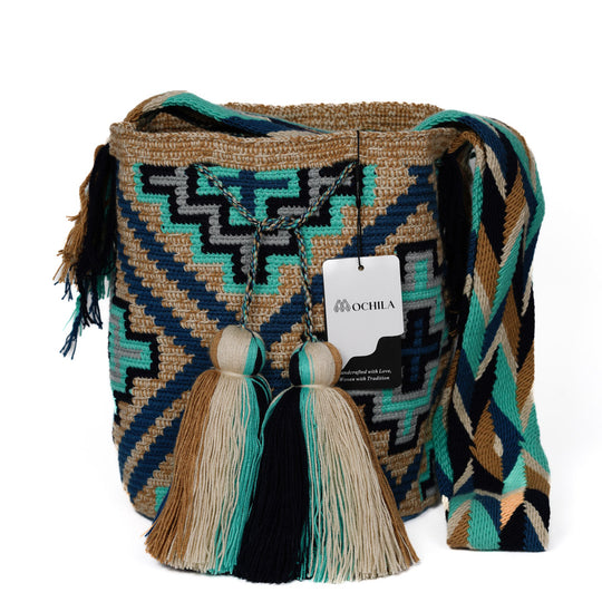 Colorful Wayuu bag patterns