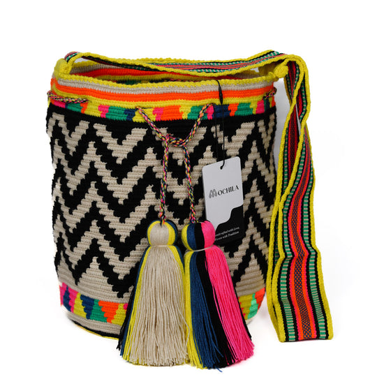 Colorful Wayuu bag patterns