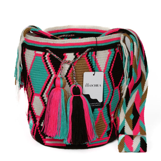 Colorful Wayuu bag patterns