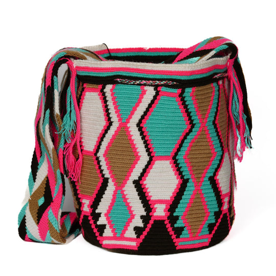 Versatile Wayuu bag style