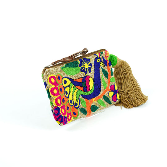 Colorful Wayuu bag patterns