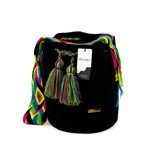 Colorful Wayuu bag patterns