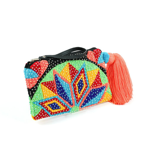 Colorful Wayuu bag patterns