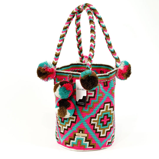 Colorful Wayuu bag patterns