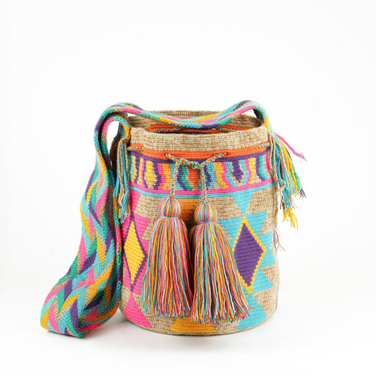 Colorful Wayuu bag patterns