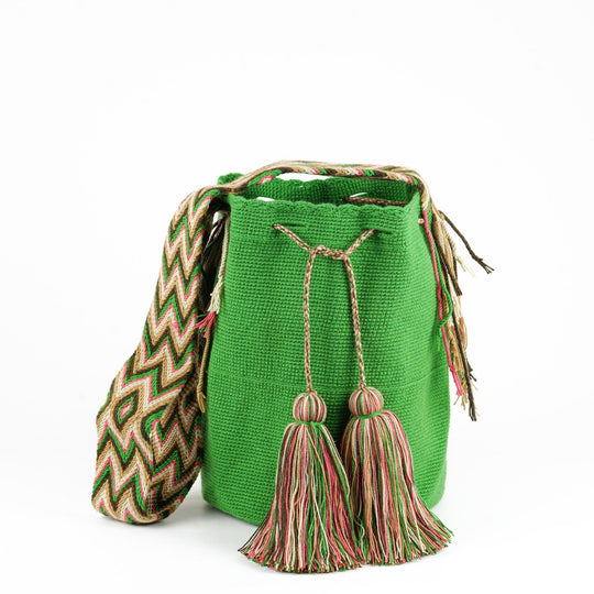 Colorful Wayuu bag patterns