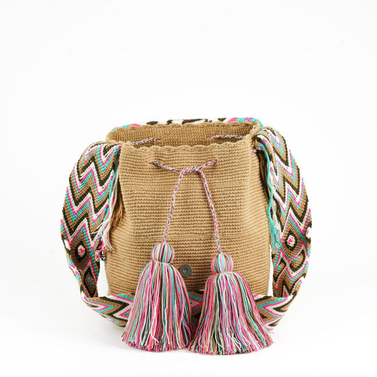 Colorful Wayuu bag patterns