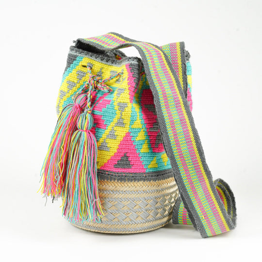 Colorful Wayuu bag patterns