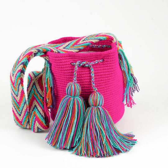 Colorful Wayuu bag patterns