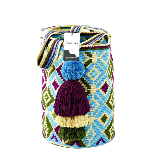 Colorful Wayuu bag patterns