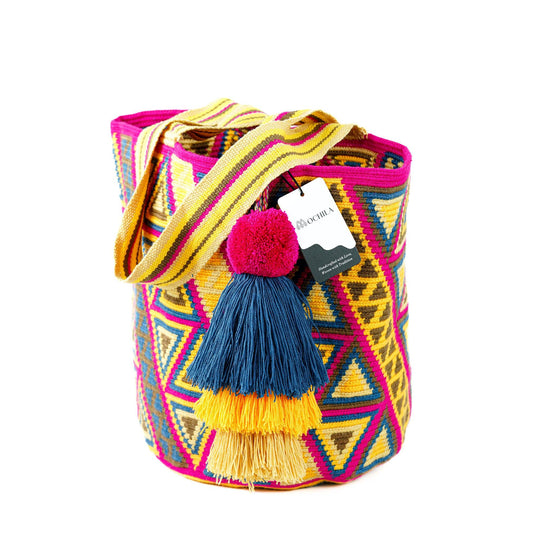 Colorful Wayuu bag patterns