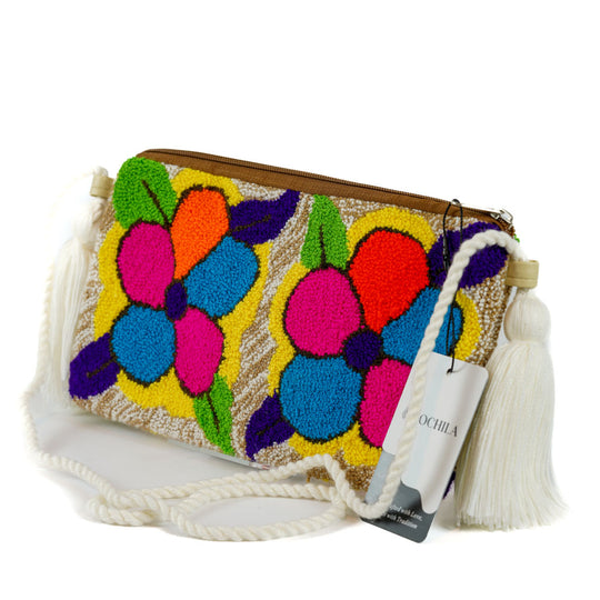 Colorful Wayuu bag patterns