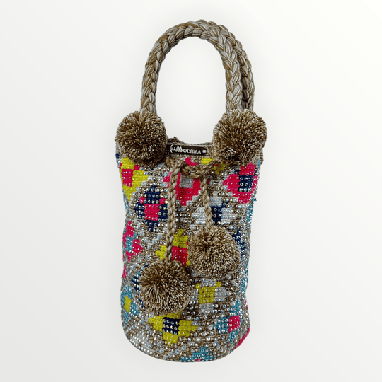 Colorful Wayuu bag patterns