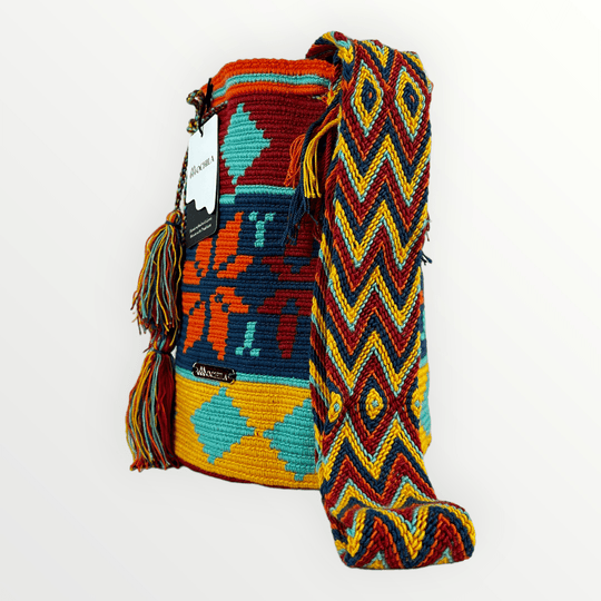 Colorful Wayuu bag patterns