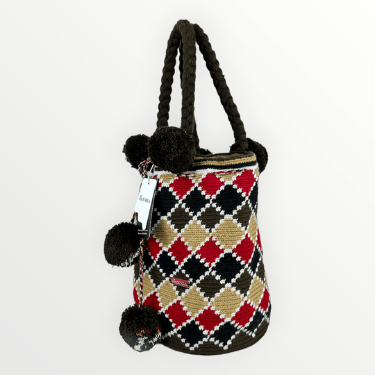 Colorful Wayuu bag patterns