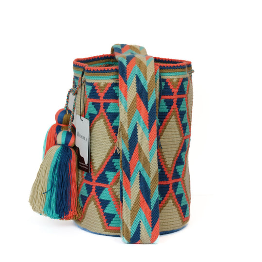 Colorful Wayuu bag patterns