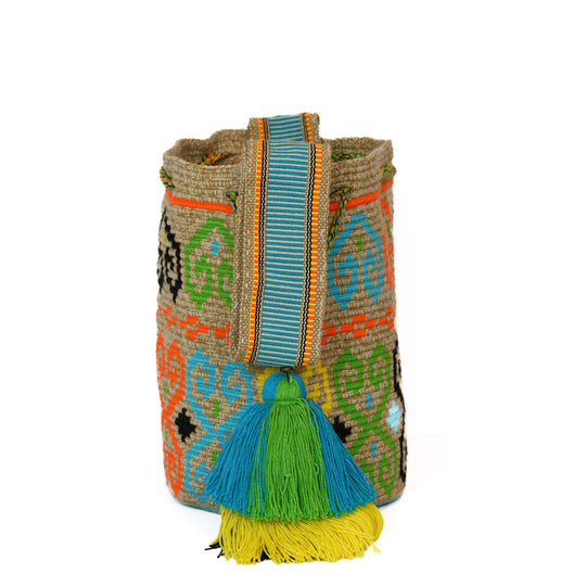 Colorful Wayuu bag patterns