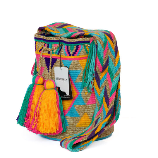 Colorful Wayuu bag patterns