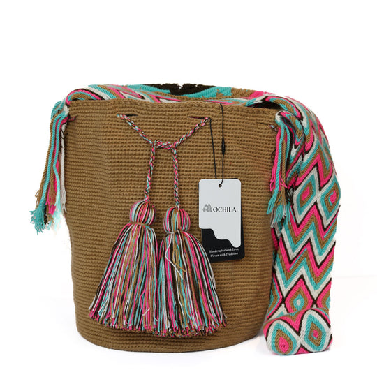 Colorful Wayuu bag patterns