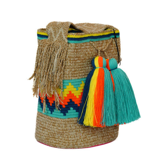 Versatile Wayuu bag style