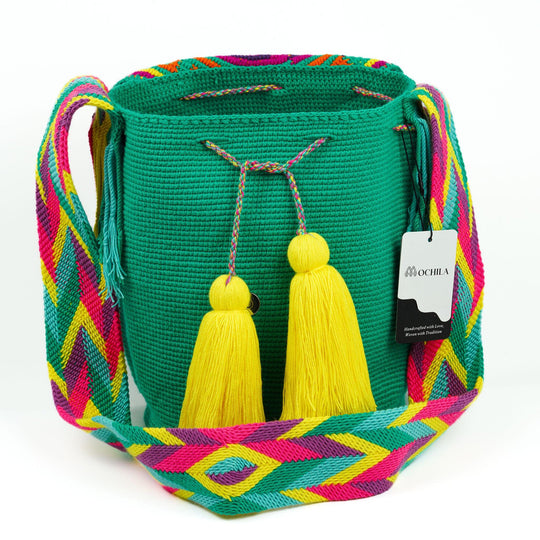 Colorful Wayuu bag patterns