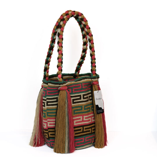 Colorful Wayuu bag patterns