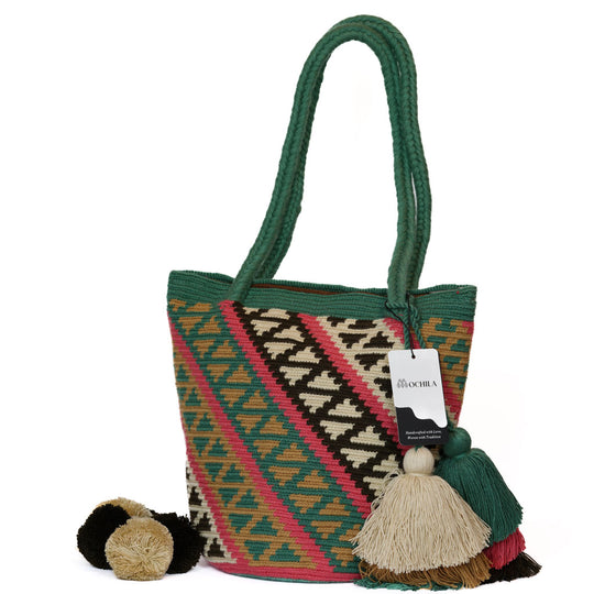 Colorful Wayuu bag patterns