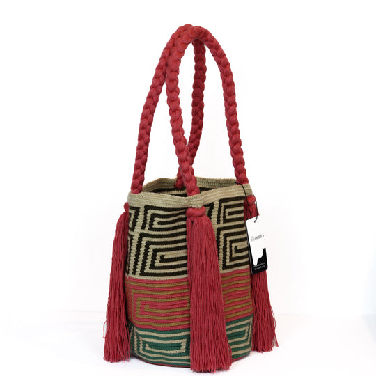 Colorful Wayuu bag patterns