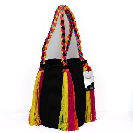 Colorful Wayuu bag patterns