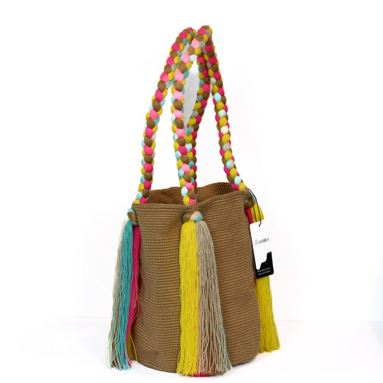 Colorful Wayuu bag patterns