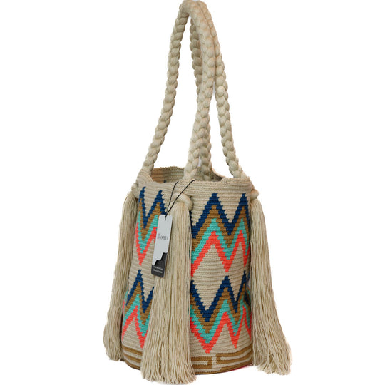 Versatile Wayuu bag style