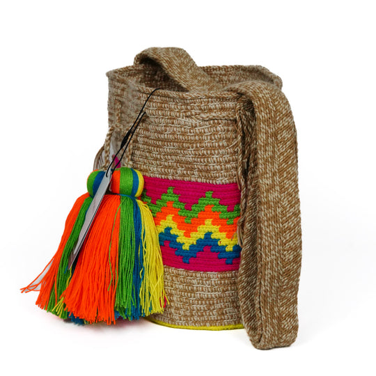 Colorful Wayuu bag patterns