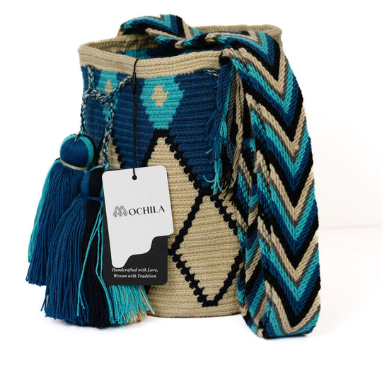 Colorful Wayuu bag patterns