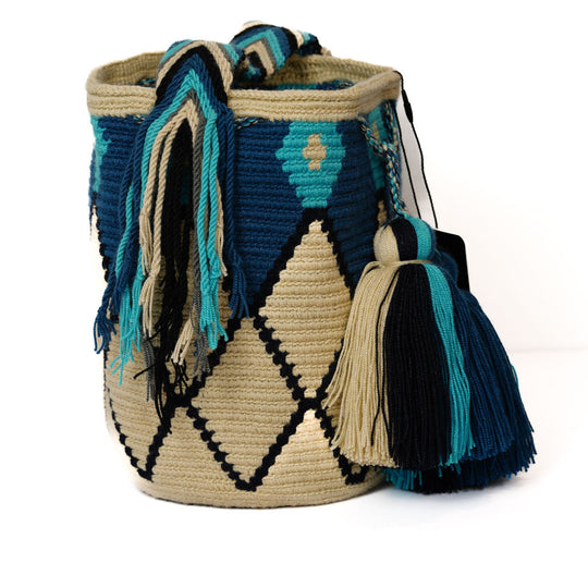 Versatile Wayuu bag style