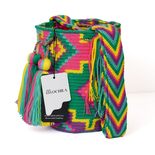 Colorful Wayuu bag patterns