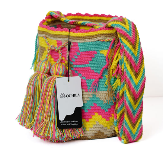 Colorful Wayuu bag patterns