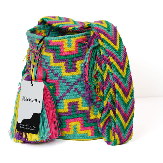 Colorful Wayuu bag patterns