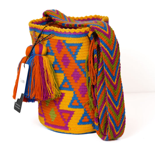 Colorful Wayuu bag patterns