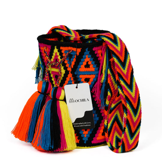 Colorful Wayuu bag patterns