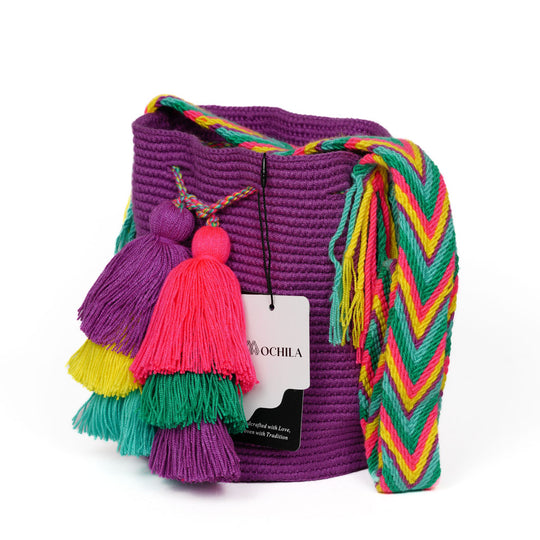 Colorful Wayuu bag patterns