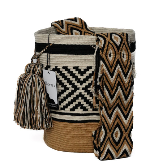 Colorful Wayuu bag patterns