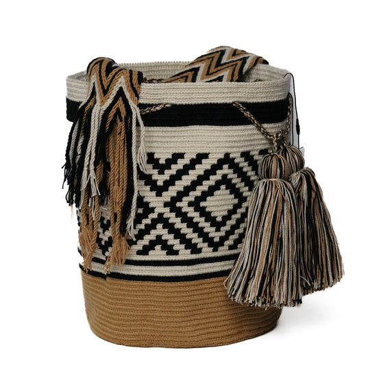 Versatile Wayuu bag style