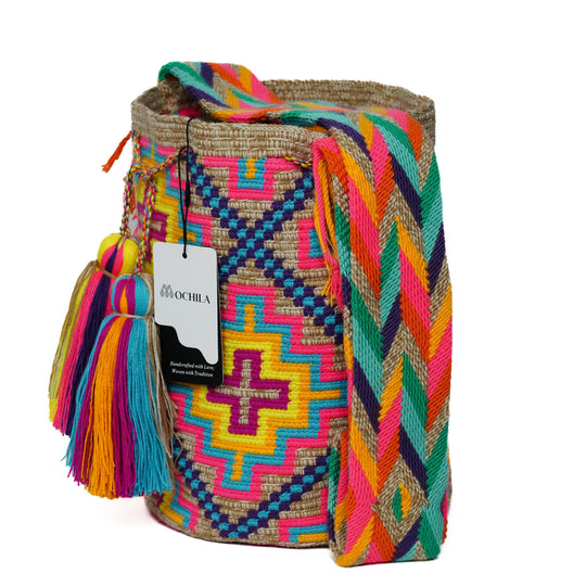 Colorful Wayuu bag patterns