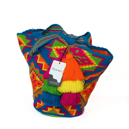 Colorful Wayuu bag patterns