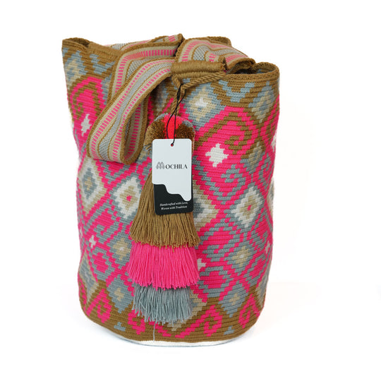 Colorful Wayuu bag patterns