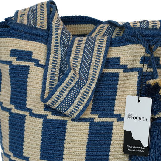 Versatile Wayuu bag style